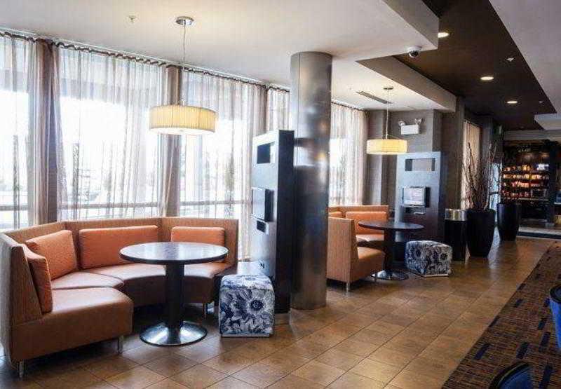 Отель Courtyard By Marriott Йорк Экстерьер фото